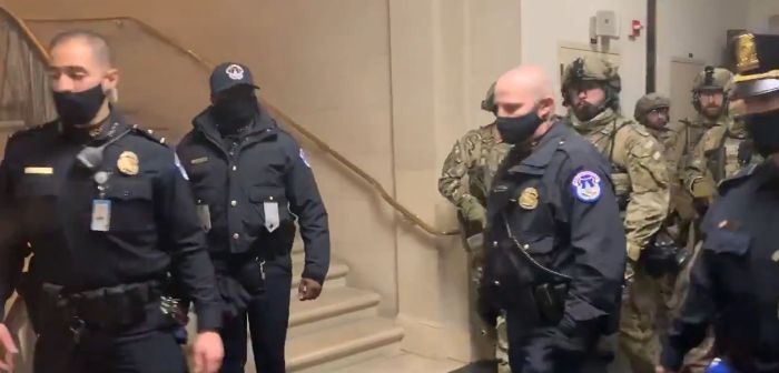 Susţinătorii lui Trump au atacat clădirea Capitoliului