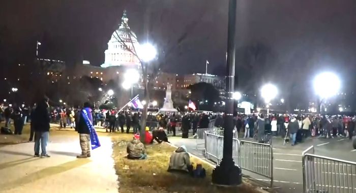 Susţinătorii lui Trump au atacat clădirea Capitoliului