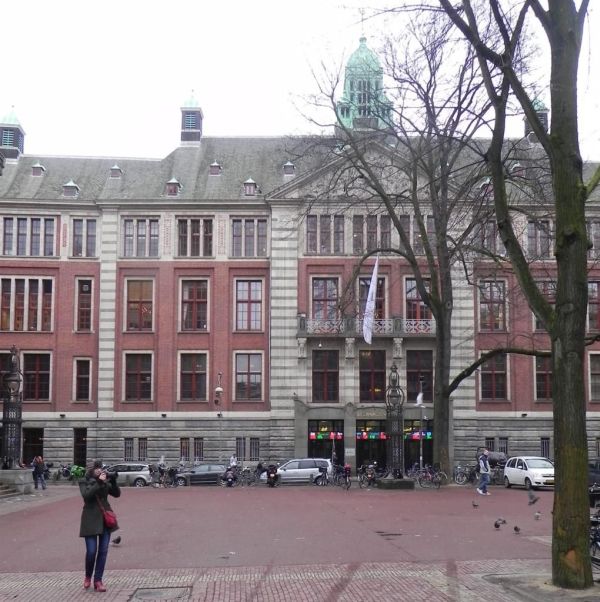 Euronext Amsterdam a devenit cel mai important centru european de tranzacţionare a acţiunilor