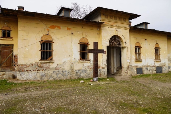 Secretarul general adjunct al Guvernului şi conducerea IICCMER au vizitat fostul penitenciar de la Râmnicu Sărat