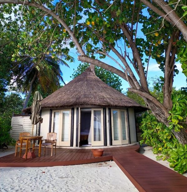 Resorturile din Maldive, concepute special pentru intimitate şi distanţare