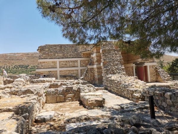 Creta - insula în care istoria, mitologia, relaxarea şi gastronomia merg mână-n mână