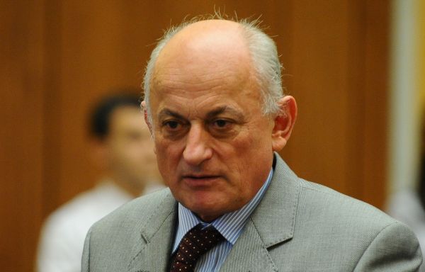Prelungirea scandalului politic va avea repercusiuni în economie