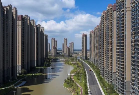 De la prăbuşirea pieţelor bursiere la foamete în Europa şi război în Asia