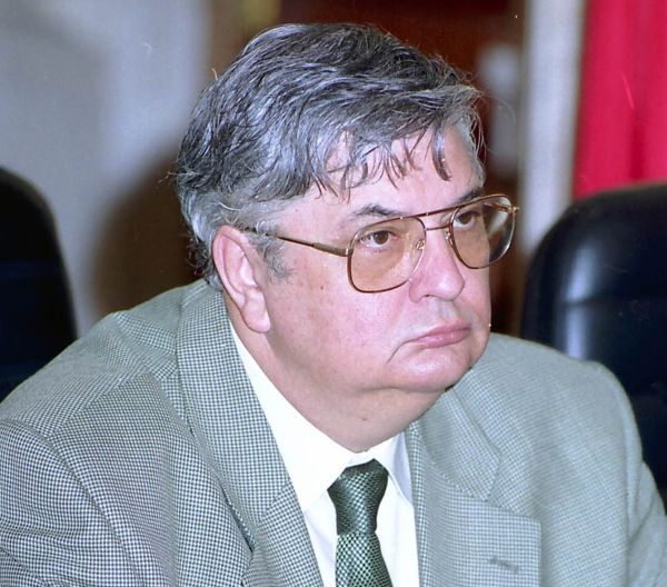 Programul de guvernare nu ţine cont de realitatea macroeconomică a României