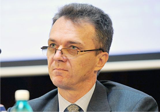 "Băncile centrale sunt cu mult în urma inflaţiei"