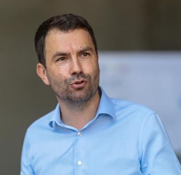 Partidele parlamentare condamnă agresiunea Rusiei în Ucraina