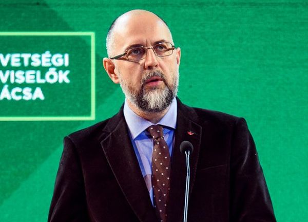Partidele parlamentare condamnă agresiunea Rusiei în Ucraina