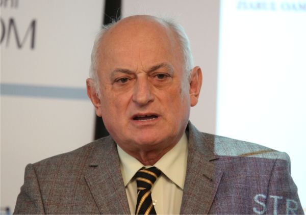 Investitorii şi relaţiile comerciale internaţionale în timp de război