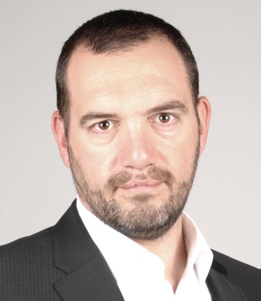 O primă uşă către spionaj: "Bună ziua, Charlotte!" Un exemplu de inginerie socială pe Linkedin