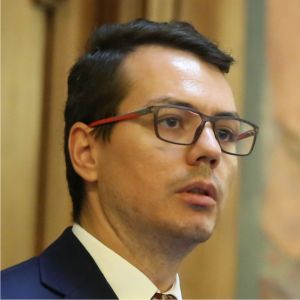 Reţelele nesigure şi educaţia precară - doi dintre factorii care favorizează spionajul cibernetic
