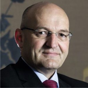 Reţelele nesigure şi educaţia precară - doi dintre factorii care favorizează spionajul cibernetic