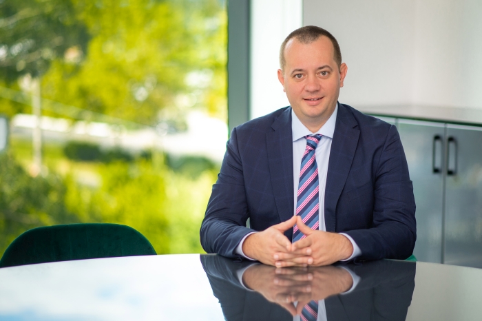 Bogdan Neacşu, ARB: "Românii trebuie să economisească şi să rămână prudenţi"