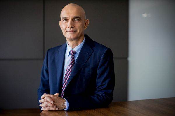 Bogdan Neacşu, ARB: "Românii trebuie să economisească şi să rămână prudenţi"