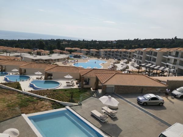 Halkidiki începe să se adreseze turiştilor cu pretenţii