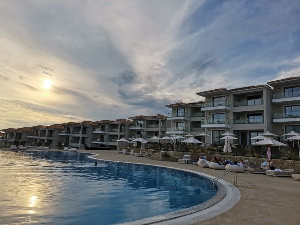 Halkidiki începe să se adreseze turiştilor cu pretenţii