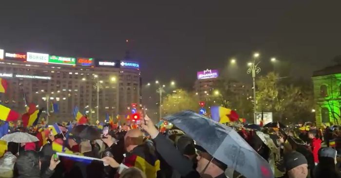 Falii în mişcarea suveranistă: două manifestaţii separate în aceeaşi zi