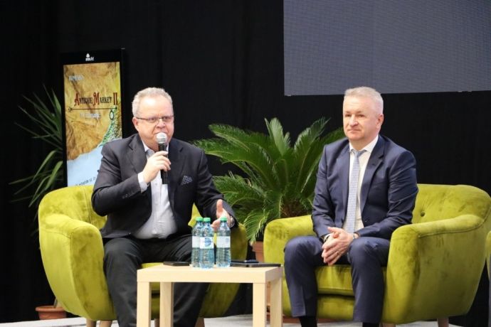 BIFE-SIM 2026: platformă extinsă pentru producţie, design şi tehnologie în industria mobilei