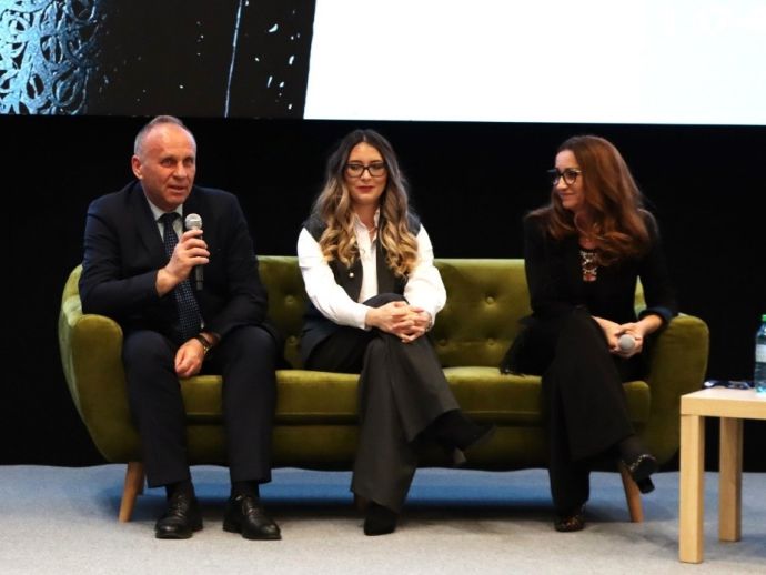 BIFE-SIM 2026: platformă extinsă pentru producţie, design şi tehnologie în industria mobilei