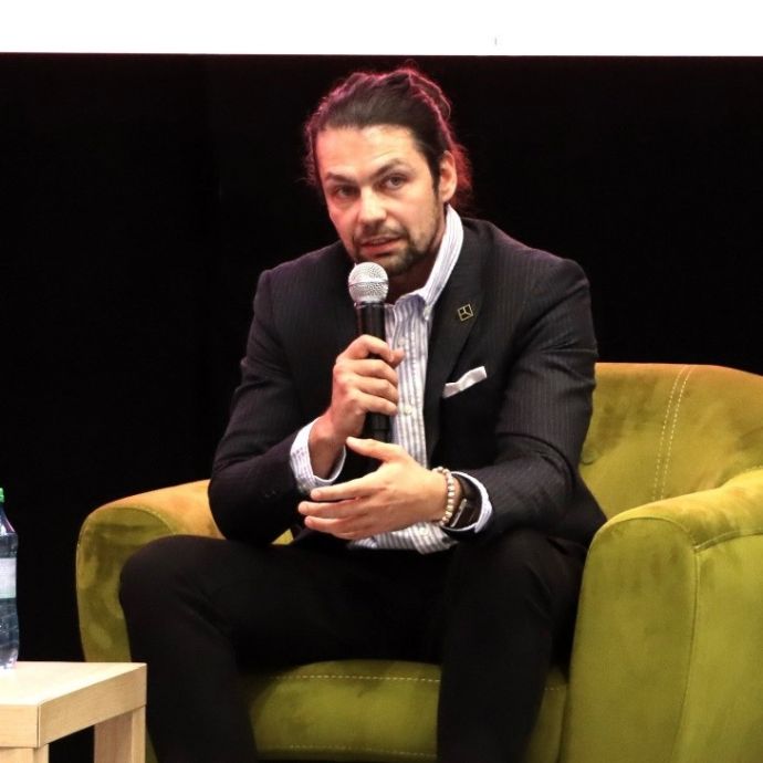 BIFE-SIM 2026: platformă extinsă pentru producţie, design şi tehnologie în industria mobilei