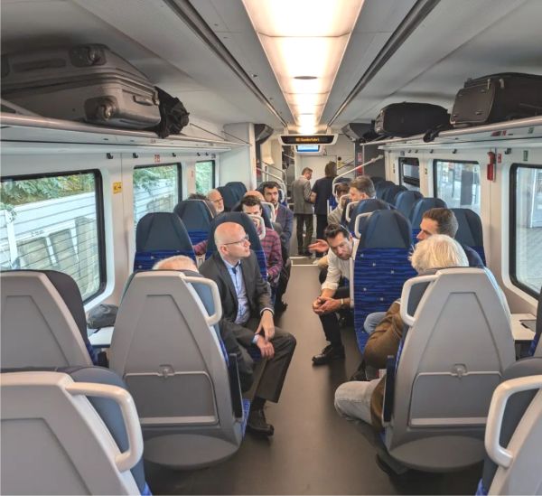 România intră în era trenurilor pe hidrogen: ARF şi Siemens Mobility au semnat un contract de peste 1,13 miliarde lei