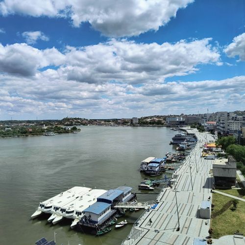 Delta Dunării - experienţa care începe în oraş şi continuă pe apă