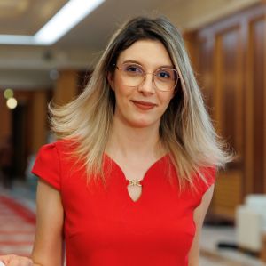 Diana Buzoianu
