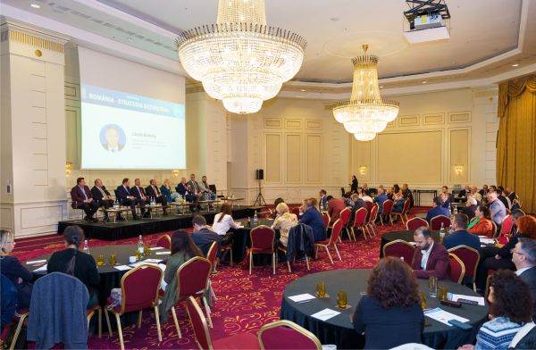 România 2030: Cum putem construi un viitor sustenabil prin finanţare, educaţie şi colaborare între stat şi societatea civilă România 2030: Cum putem construi un viitor sustenabil prin finanţare, educaţie şi colaborare între stat şi societatea civilă